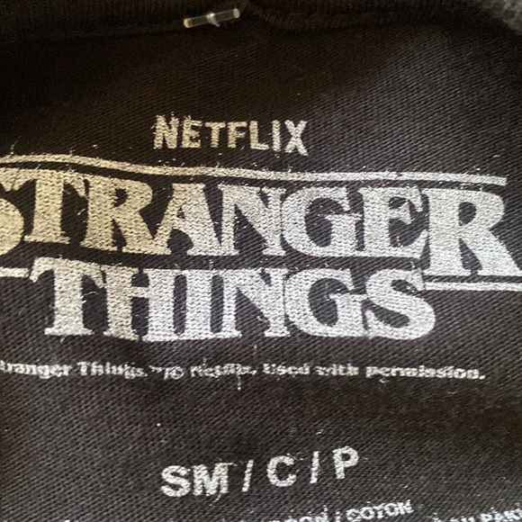 HOT TOPIC T SHIRT STRANGER THINGS THE DEMOGORGON BLACK NEW - Picture 8 of 9